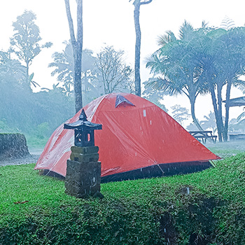 camping di Gurau bareng keluarga seru banget